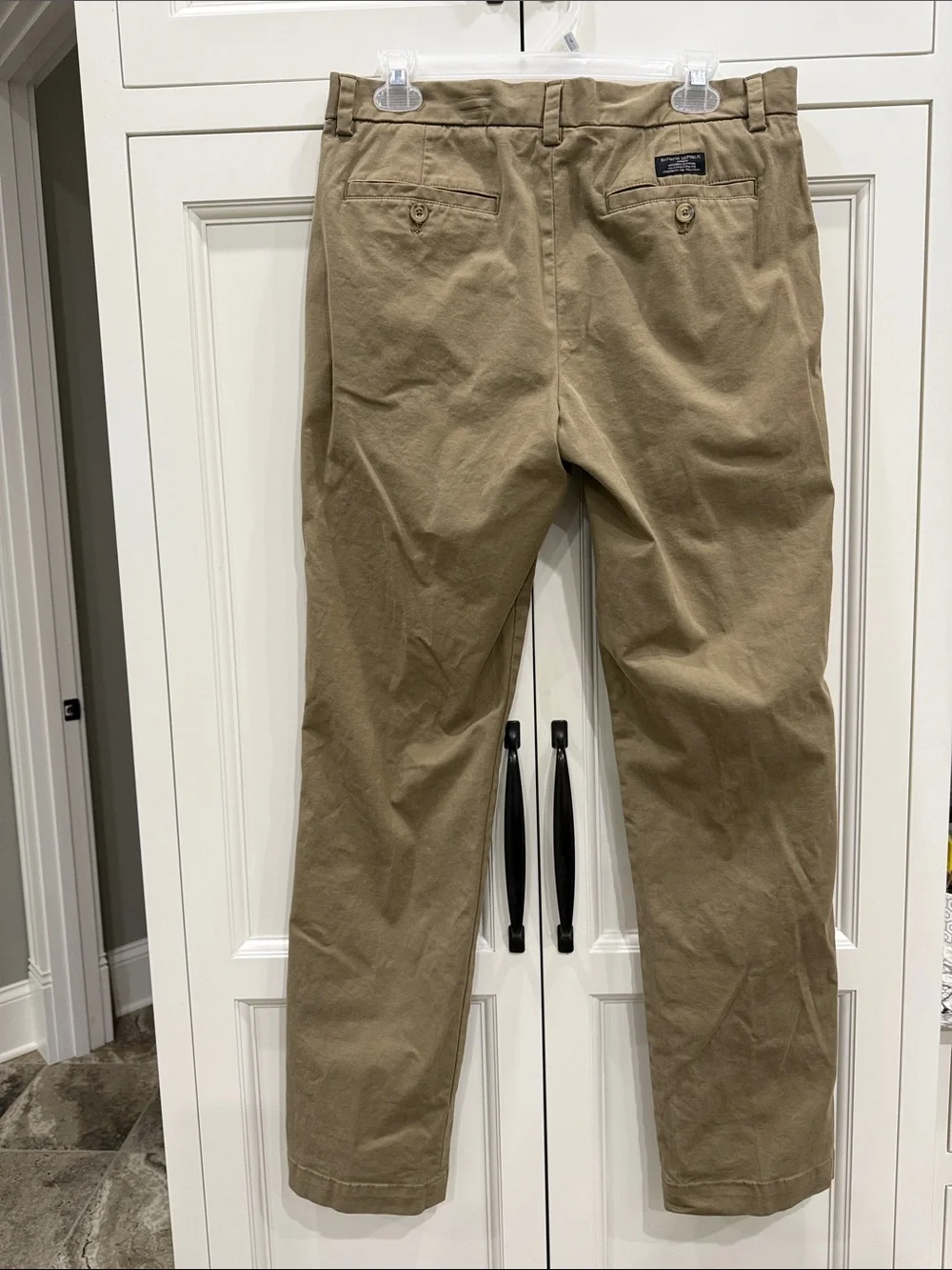 Banana Republic Aiden Str. Chino 33X34 Acorn Color darker tan Brown Pants